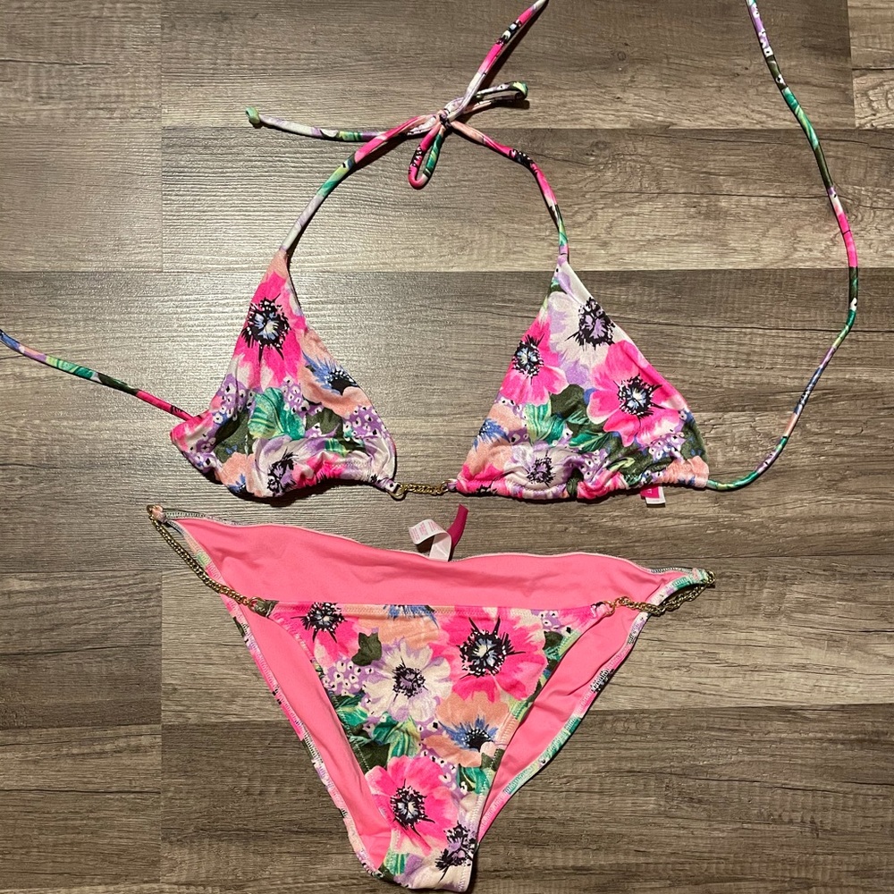 NWOT Victoria Secret Floral gold chain Bikini/ bathing suit size medium/large